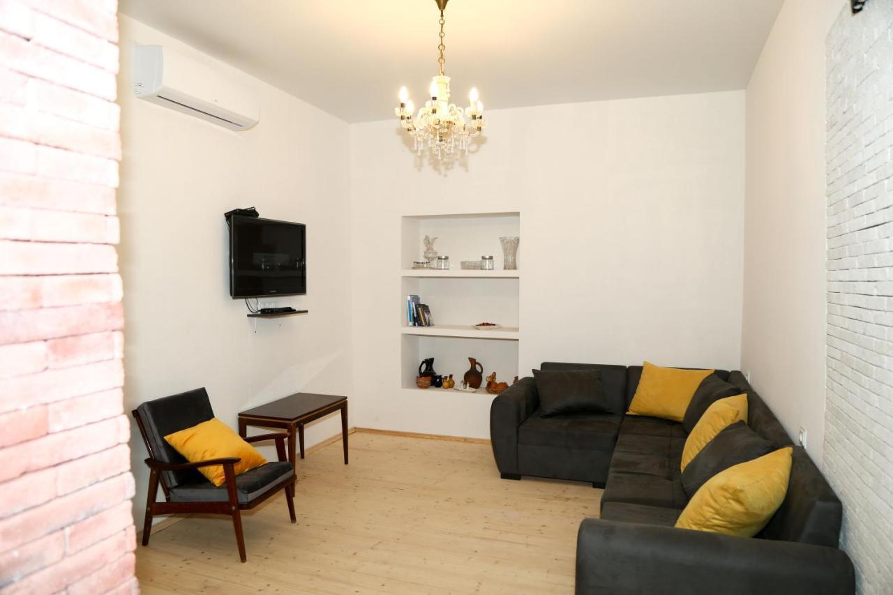 Panchitos Apartment ティビリシ エクステリア 写真